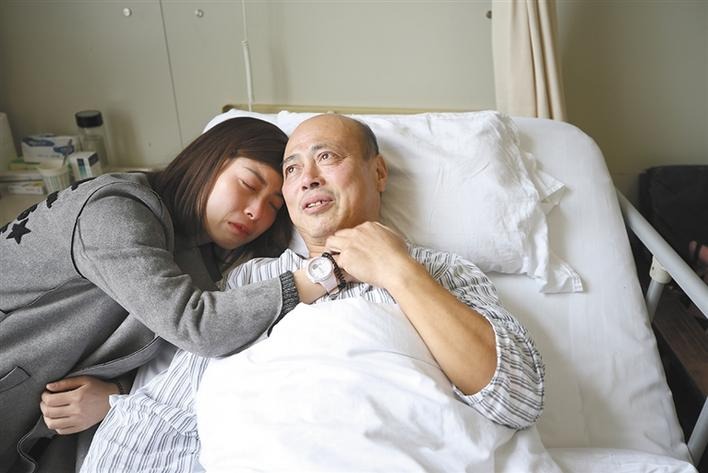 �����Ժ����ҵĳ���Ӣ�۰ְ��Ƿ�ƶ�ӳ���