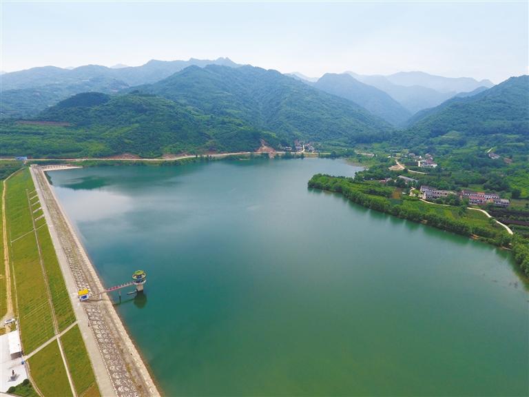 周至县西骆峪水库风景优美